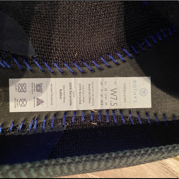 Rothy’s RETIRED Green Python The Point - Picture 5 of 6